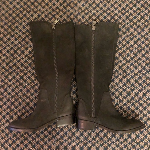 Aldo Knee high leather upper boot with side zipper. Size 6. - Picture 1 of 9